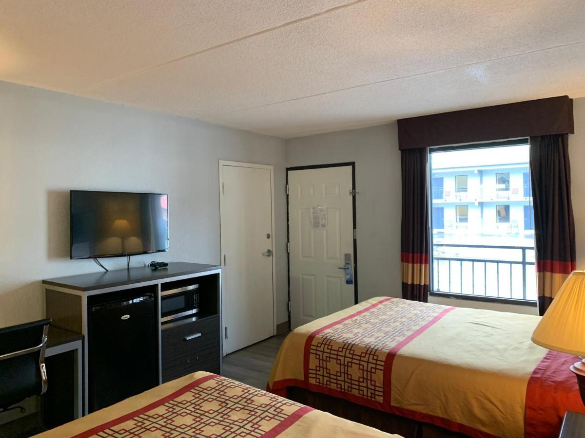 Pigeon Forge Parkway Inn Ngoại thất bức ảnh